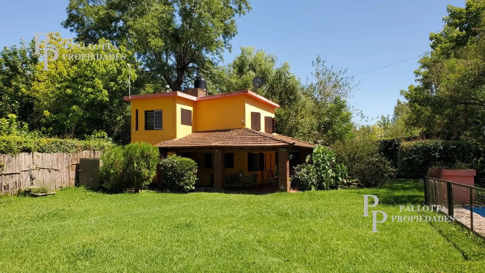 Hermosa casa en Dique Lujan sobre doble lote