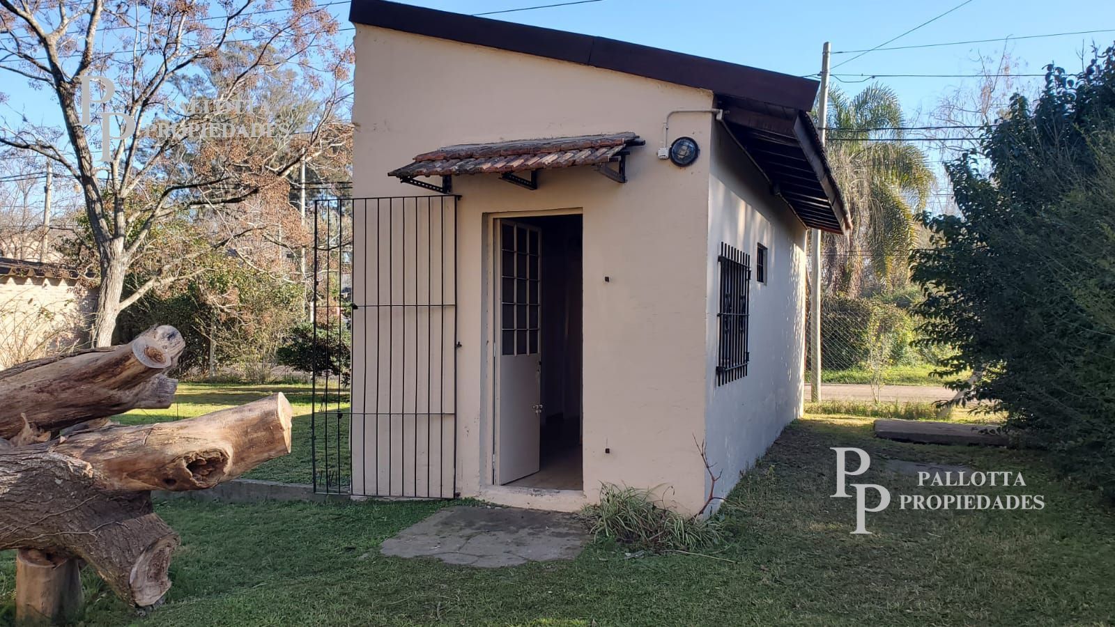 Pequeña casita en La Bota.