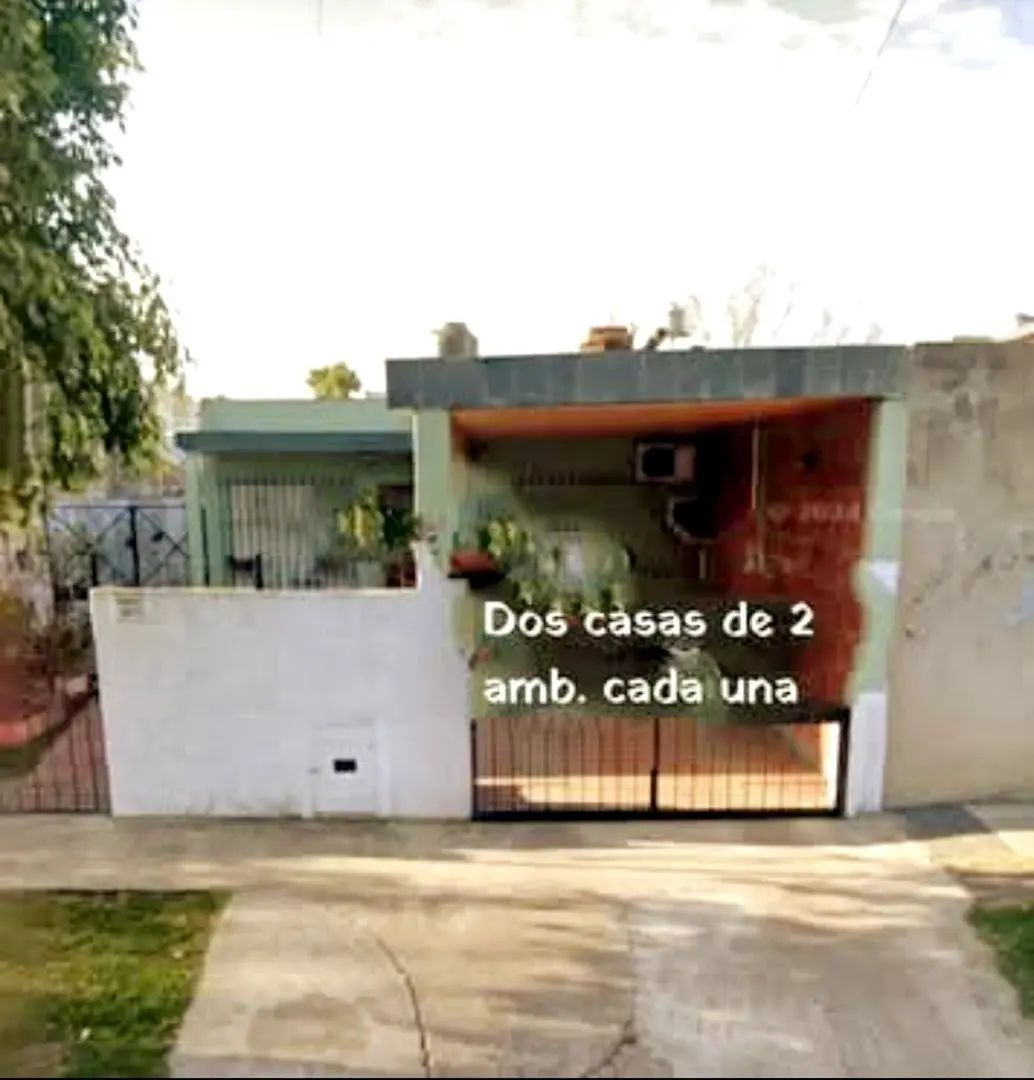 Dos Casas En Venta Oportunidad. En Morón, G.b.a. Zona Oeste, Argentina
