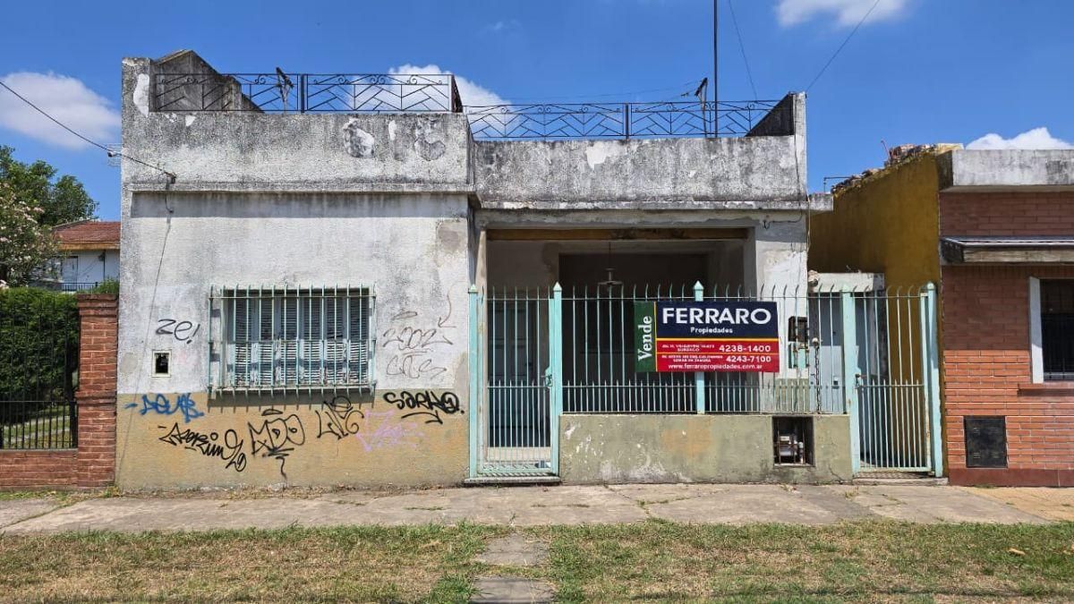 Casa con Departamento en Venta